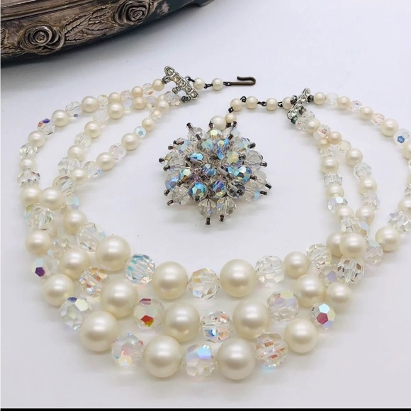 Vintage lot of aurora borealis rhinestone crystal jewelry - Picture 1 of 10